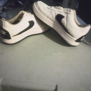 Ladies size 9 Nike Air Force 1